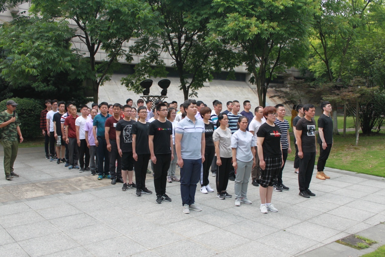 1686789625190941.jpg 15610776179009413.jpg